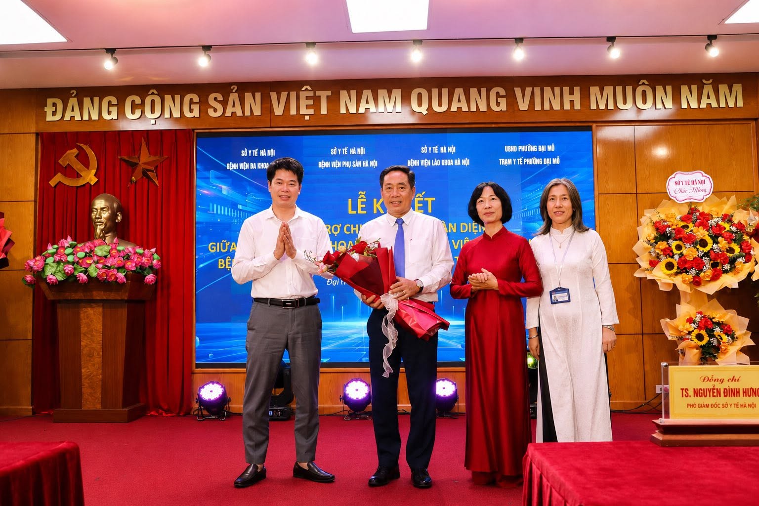 Bệnh viện Lão khoa Hà Nội ký kết hỗ trợ chuyên môn toàn diện với Trạm Y tế phường Đại Mỗ